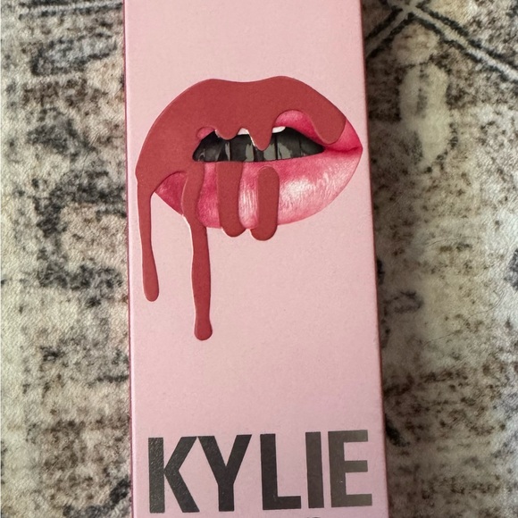 Kylie Cosmetics Other - KYLIE JENNER Velvet Lip Kit- Harmony. NEW!